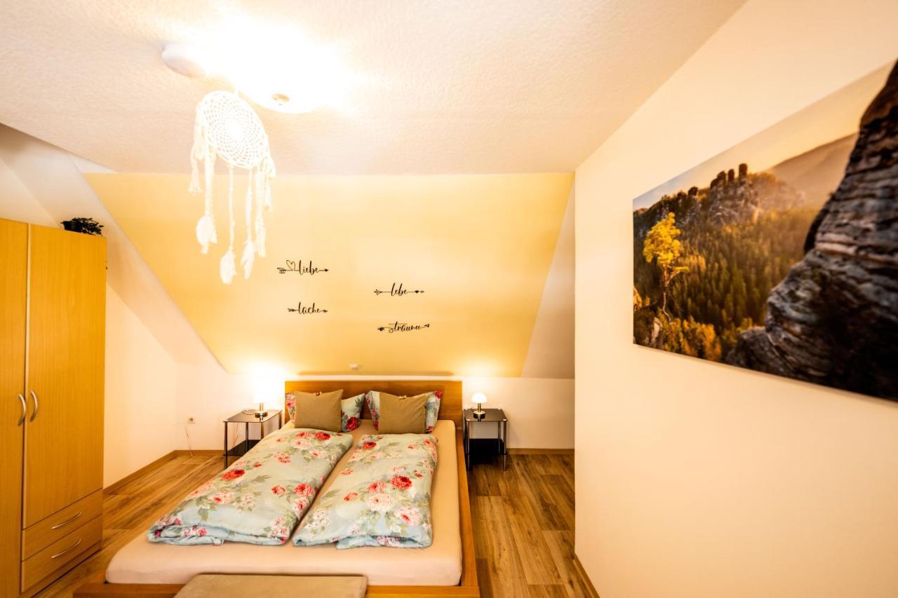 Waldblickwohnung Mit Schoener Terrasse Und Kamin Sebnitz Bagian luar foto